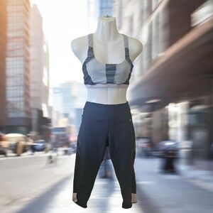 Kyodan Athletic 2 Piece Caprie Med  Set W Matching Bra L BLUE PINK